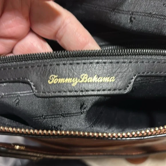 Leather Tommy Bahama purse handbag brown tobacco color flat bottom - Picture 6 of 12